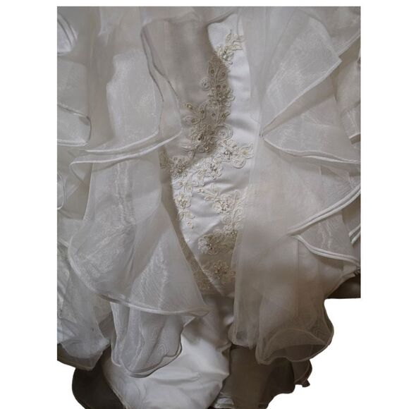 EDEN BRIDALS Strapless Crepe Wedding Dress Ballgown - Size 8 - Picture 6 of 10